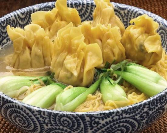 601.Chicken and Prawn Wonton Noodle Soup云吞面